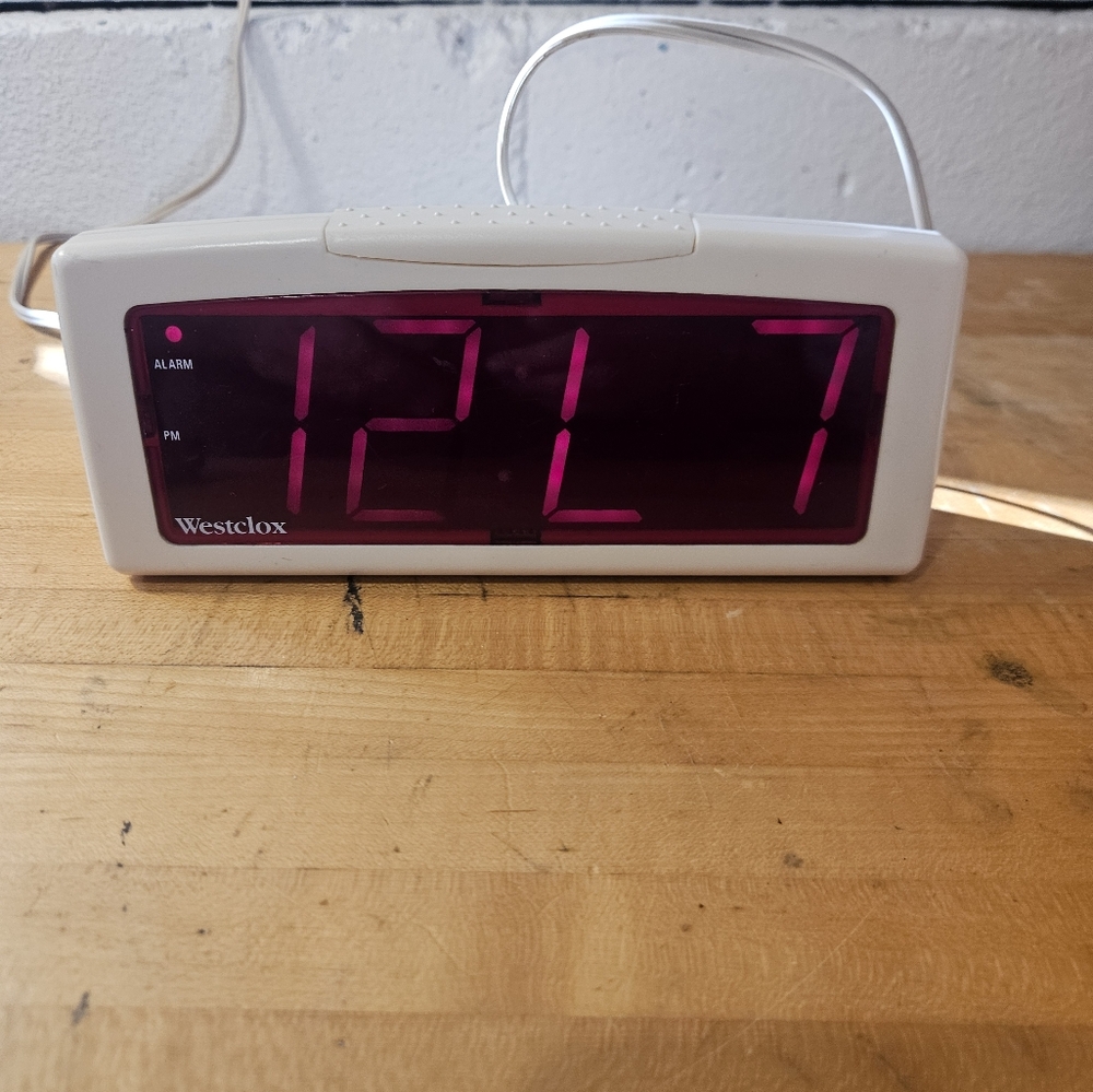 Westclox White Electric Digital Alarm Clock Model #22707 - Tested&Works
